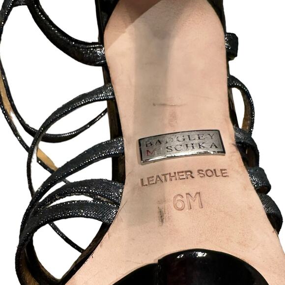 Badgley Mischka Black Patent Leather and Silver Strappy High Heels in a Womens 6 - Picture 4 of 8